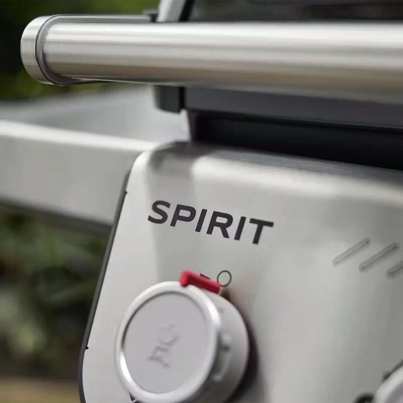 Weber Spirit E-425 4-Burner Gas BBQ with Sear Zone - Image 4