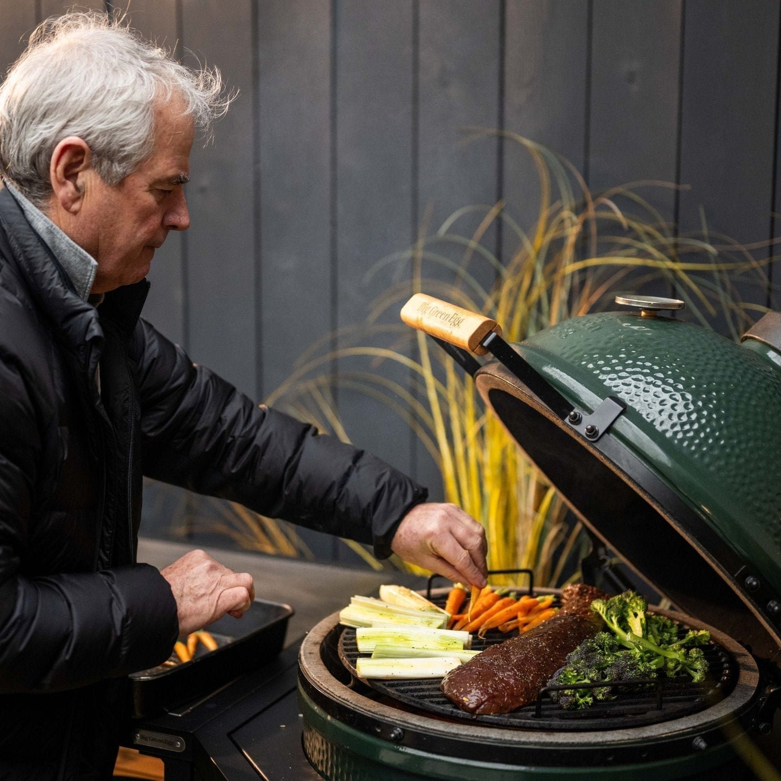 Big Green Egg Large Kamado Grill – 18 in Ceramic Charcoal Grill & Smoker - Image 8