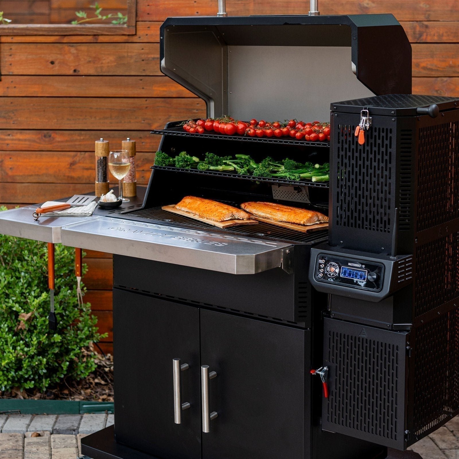 Masterbuilt Gravity Series 1150 Charcoal Grill & Smoker Starter Pack – Digital Gravity Fed BBQ - Image 10