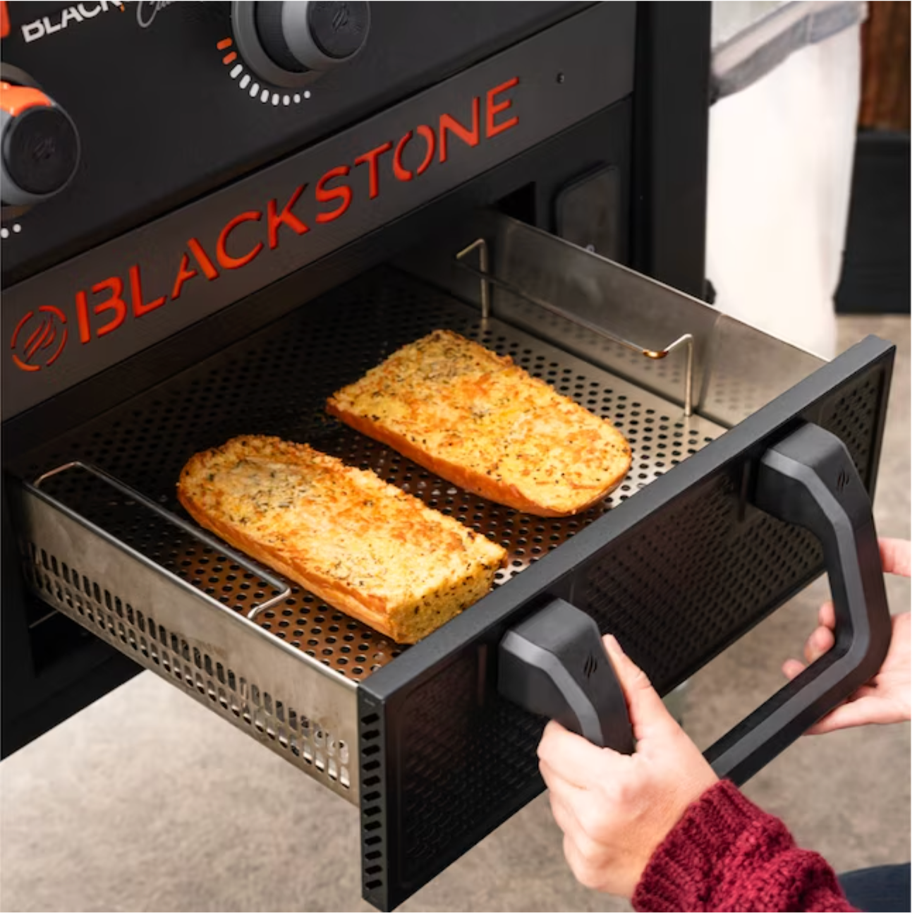 Blackstone Culinary 30 in Propane Griddle with XL Air Fryer – 3-Burner Flat Top Grill - Image 3