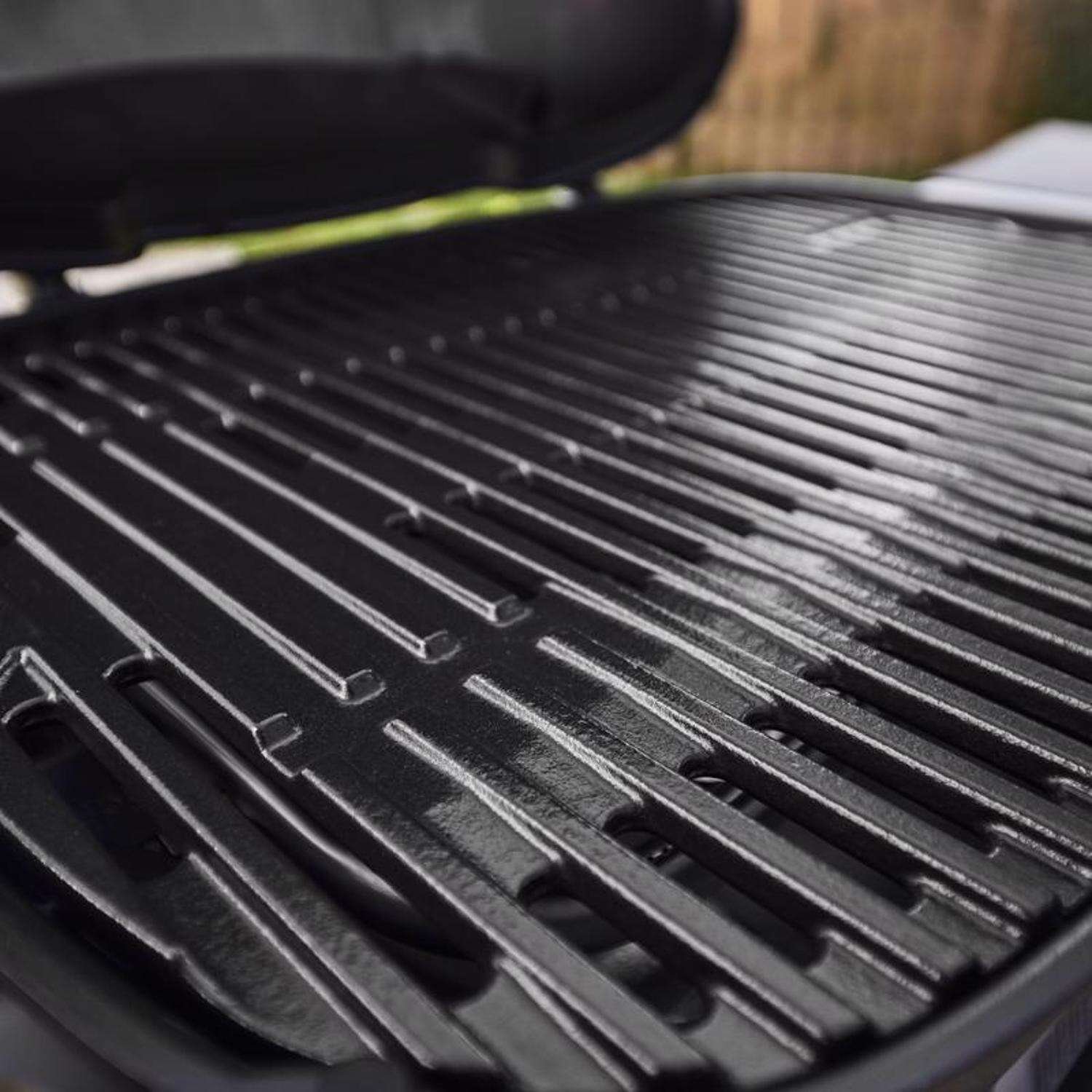 Weber Q 2800N+ Propane Gas Grill with Cart – 2-Burner Portable BBQ Grill - Image 5